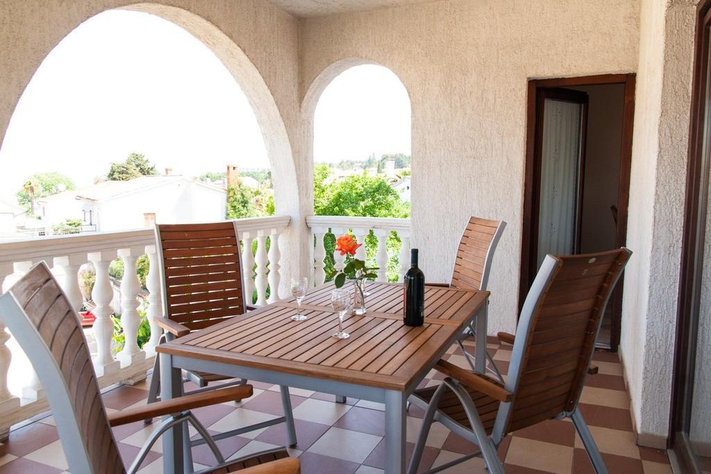 Malinska Apartment 1 Sveti Anton  Экстерьер фото