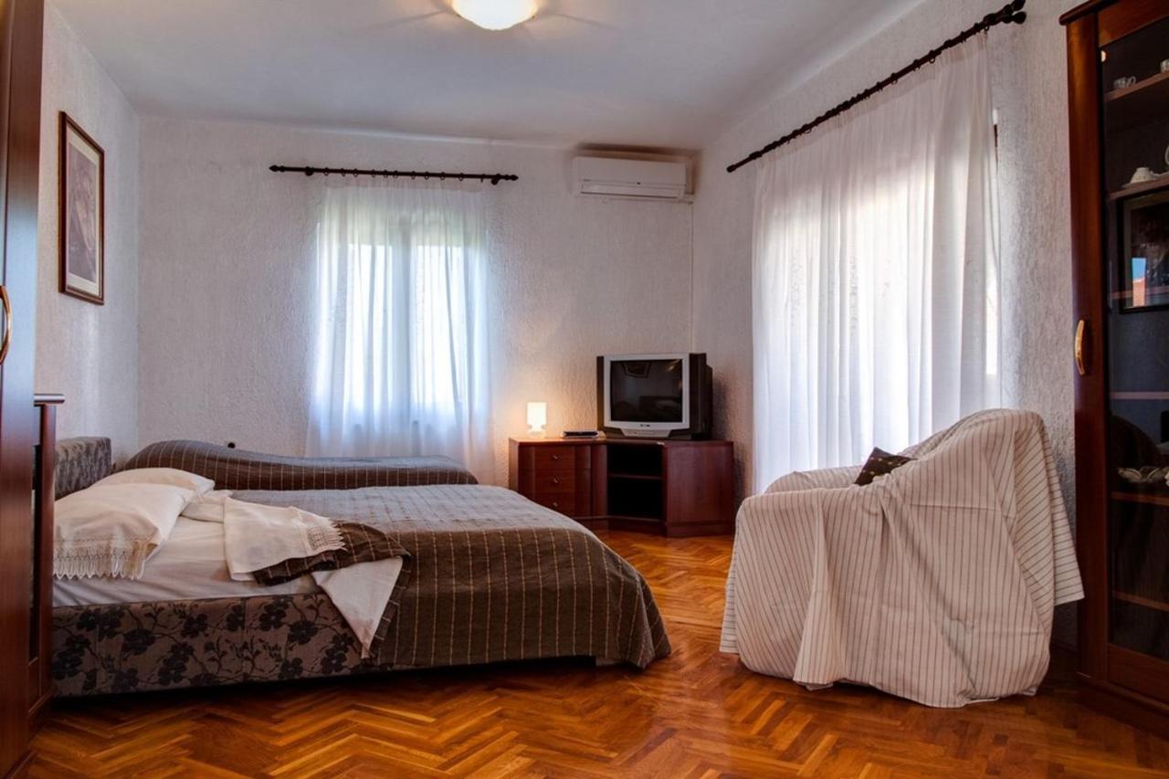 Malinska Apartment 1 Sveti Anton  Экстерьер фото